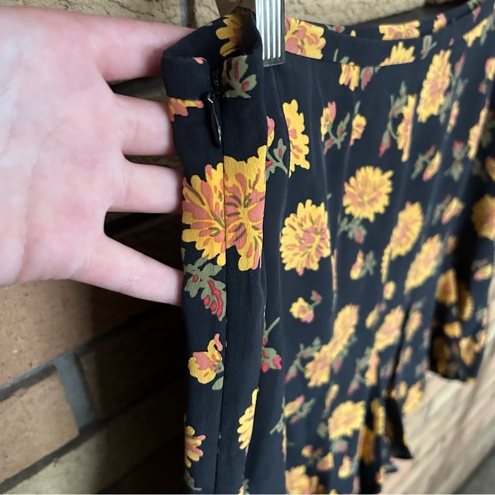Veronica Beard Weller Floral Print Flounce Mini Skirt Black Size 4 100% Silk - Picture 6 of 12